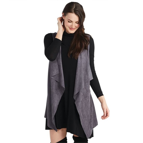 Mud Pie Other - ⚫️Mud pie M/L gray vest, suede, like new!
